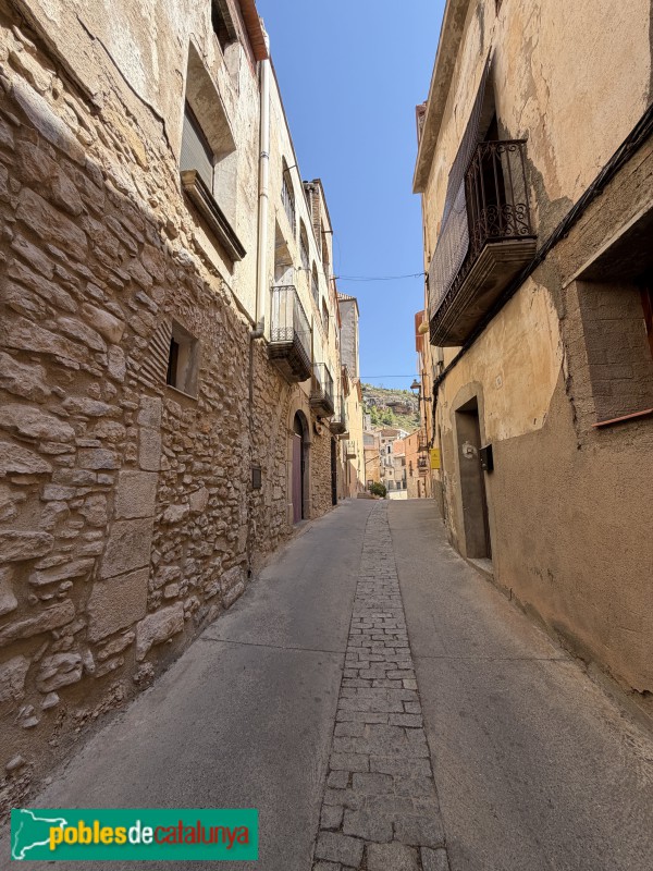 La Bisbal de Montsant - Carrer Major (Foto: Albert Esteves, 2026) La Bisbal de Montsant - Carrer Major