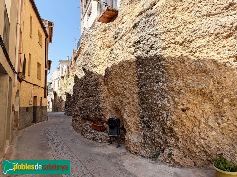 La Bisbal de Montsant - Carrer Metge Curcó (Foto: Albert Esteves, 2026) La Bisbal de Montsant - Carrer Metge Curcó