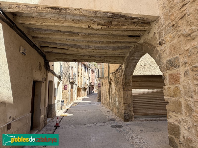 Cabacés - Perxe del carrer Major