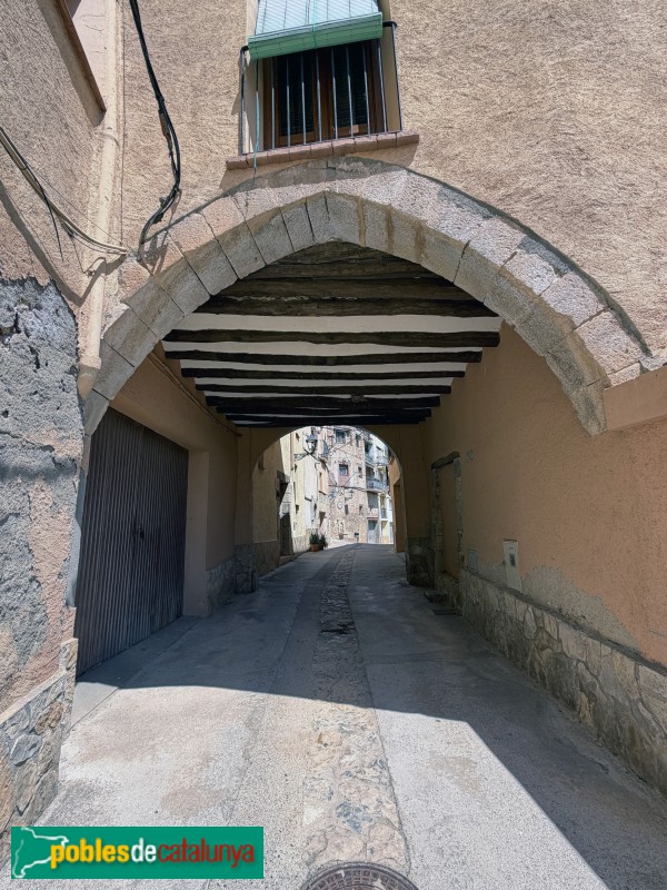 Cabacés - Perxe del carrer del Mig (Foto: Albert Esteves, 2026) Cabacés - Perxe del carrer del Mig