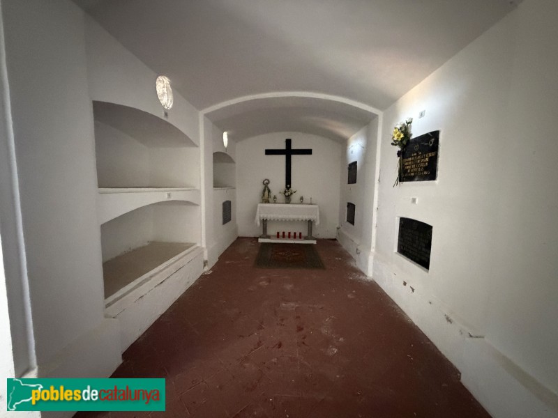 Sant Martí de Centelles - Cripta  dels Senyors de Centelles