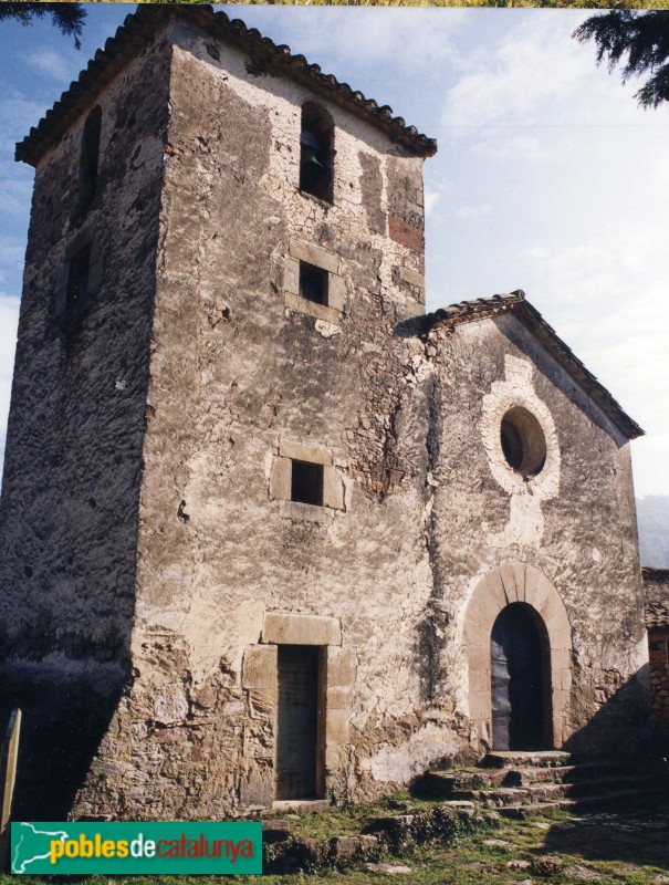Sant Martí de Centelles - Església de Sant Pere de Valldaneu (Foto: Jordi Contijoch -calaix.gencat.cat-, 2002) Sant Martí de Centelles - Església de Sant Pere de Valldaneu