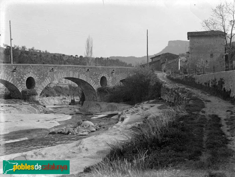 Sant Martí de Centelles - Pont de l'Abella (Foto: <i>Frederic Flos -Arxiu Fotogràfic Centre Excursionista de Catalunya-</i>, 1916) Sant Martí de Centelles - Pont de l'Abella