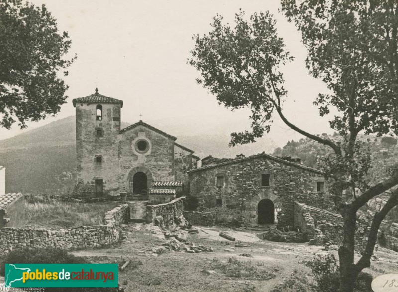 Sant Martí de Centelles - Església de Sant Pere de Valldaneu (Foto: <i>Anònima -Arxiu Fotogràfic Centre Excursionista de Catalunya-</i>, c.1924) Sant Martí de Centelles - Església de Sant Pere de Valldaneu