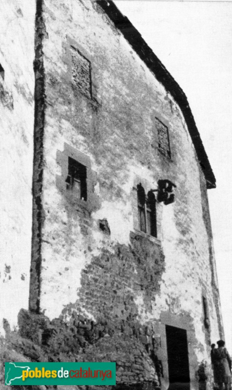 Sant Pere de Torelló -Castell de Vilar