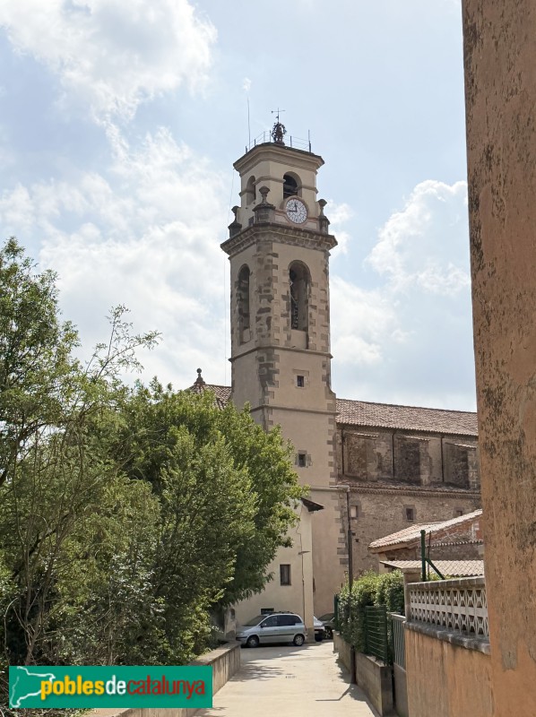 Sant Pere de Torelló - Església de Sant Pere. Campanar (Foto: Albert Esteves, 2026) Sant Pere de Torelló - Església de Sant Pere. Campanar