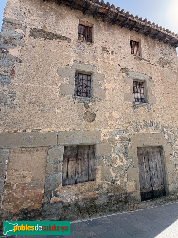 Sant Pere de Torelló - Casa Sellabona