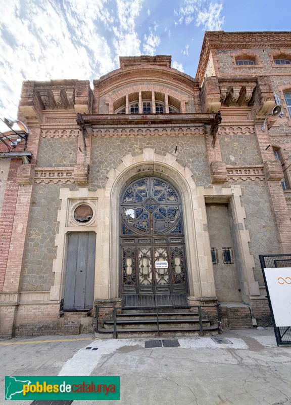 Sant Vicenç de Torelló - Colònia Borgonyà. Fàbrica antiga (Foto: Albert Esteves, 2026) Sant Vicenç de Torelló - Colònia Borgonyà. Fàbrica antiga