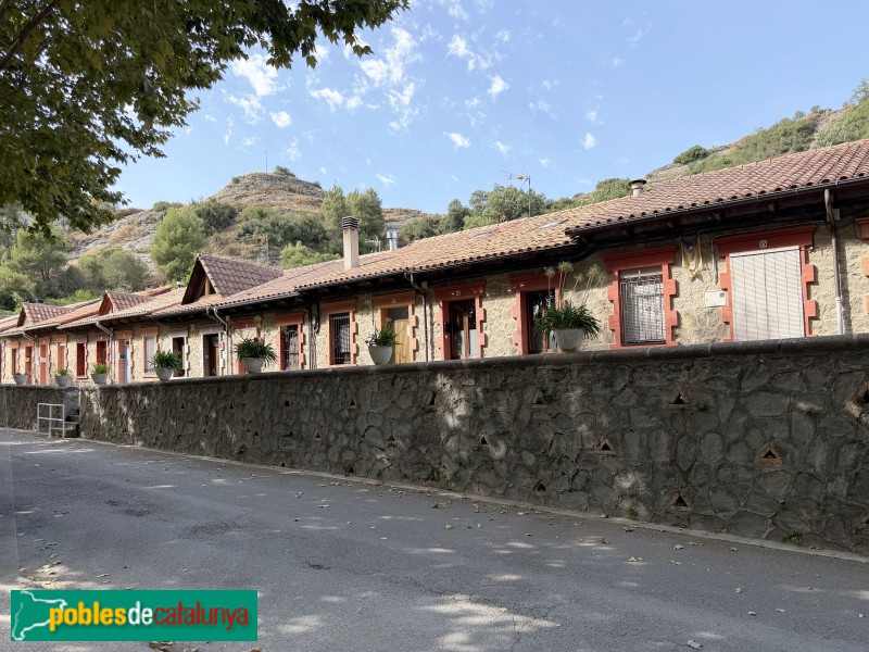 Sant Vicenç de Torelló - Colònia Borgonyà. Habitatges dels treballadors (Foto: Albert Esteves, 2026) Sant Vicenç de Torelló - Colònia Borgonyà. Habitatges dels treballadors