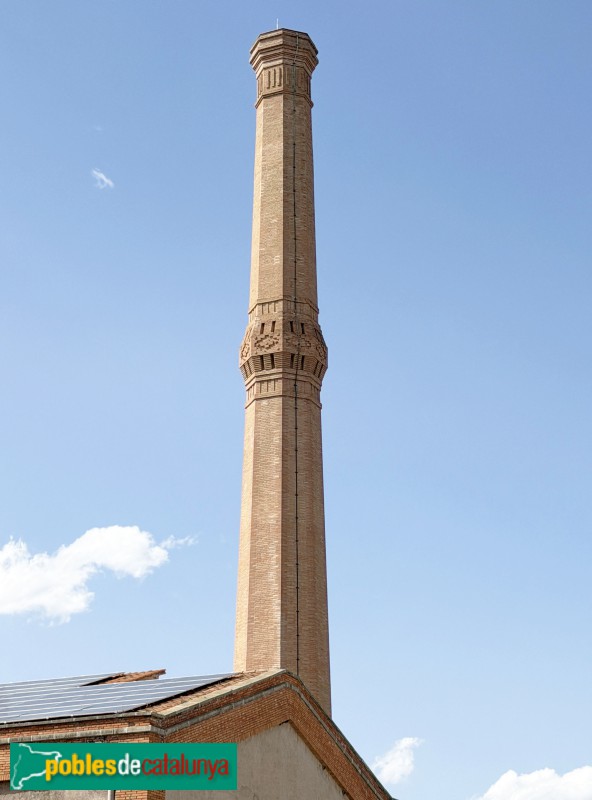Sant Vicenç de Torelló - Colònia Borgonyà. Xemeneia