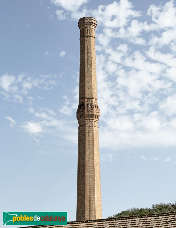 Sant Vicenç de Torelló - Colònia Borgonyà. Xemeneia