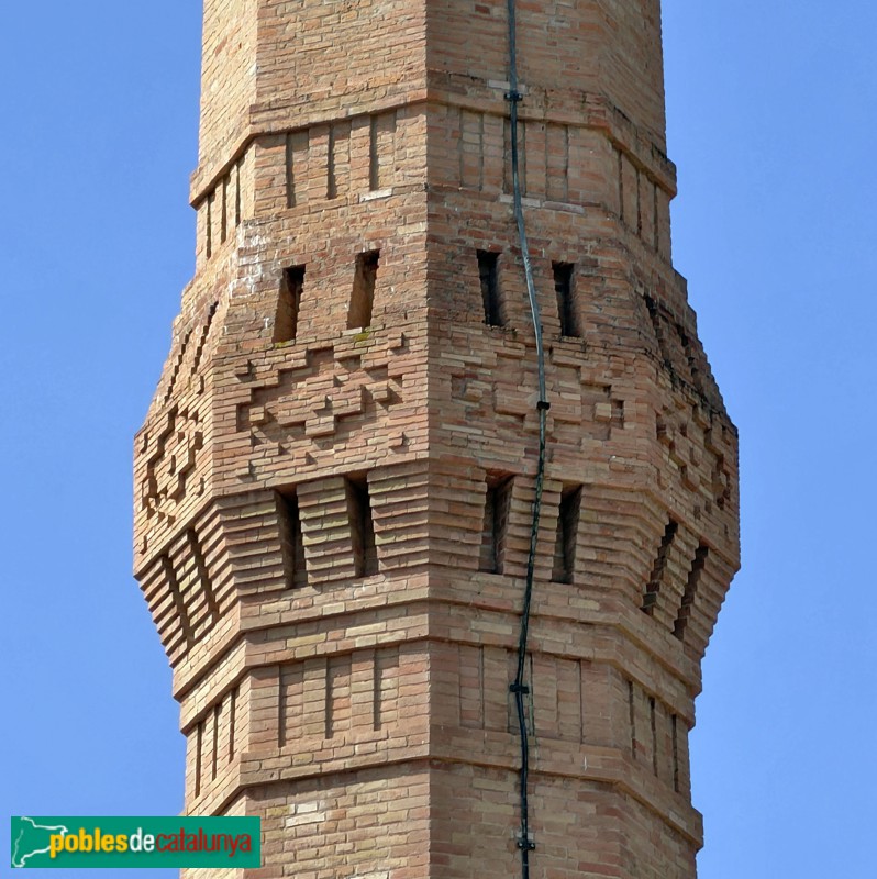Sant Vicenç de Torelló - Colònia Borgonyà. Xemeneia