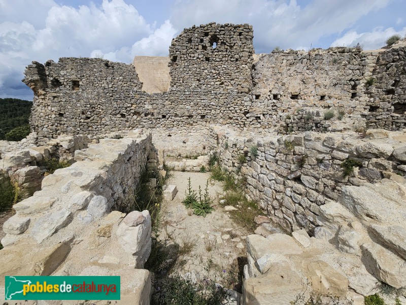 Santa Maria de Miralles - Castell de Miralles (Foto: Ferran Artigas, 2026) Santa Maria de Miralles - Castell de Miralles