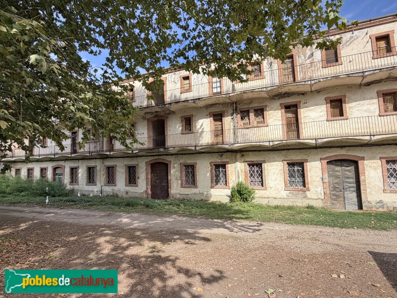 Torelló - Colònia la Coromina. Habitatges dels obrers (Foto: Albert Esteves, 2026) Torelló - Colònia la Coromina. Habitatges dels obrers
