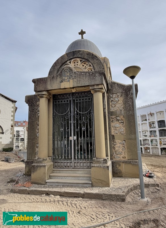 Torelló - Cementiri. Panteó de la família Gras