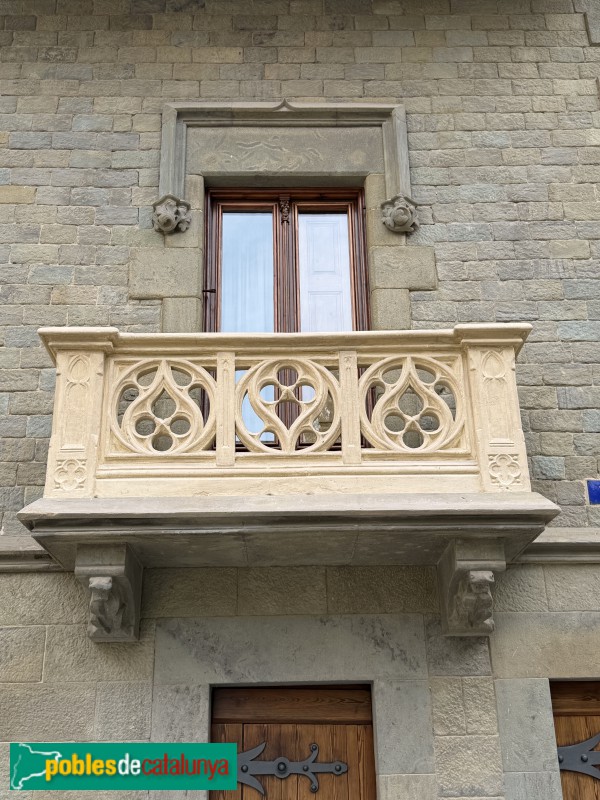 Torelló - Casa Coll (Casa de Pedra) (Foto: Albert Esteves, 2026) Torelló - Casa Coll (Casa de Pedra)
