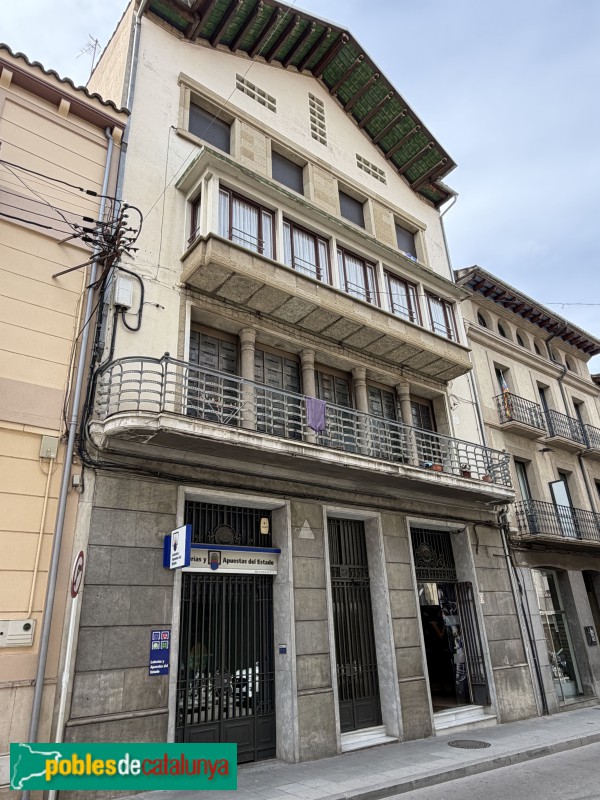 Torelló - Edifici de la Caixa de Pensions
