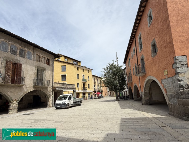 Torelló - Plaça Vella (Foto: Albert Esteves, 2026) Torelló - Plaça Vella