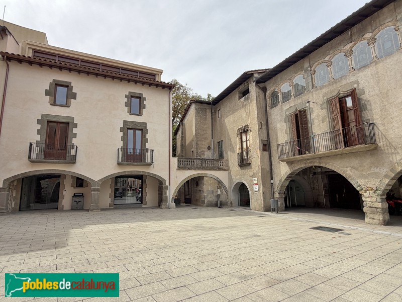 Torelló - Plaça Vella (Foto: Albert Esteves, 2026) Torelló - Plaça Vella