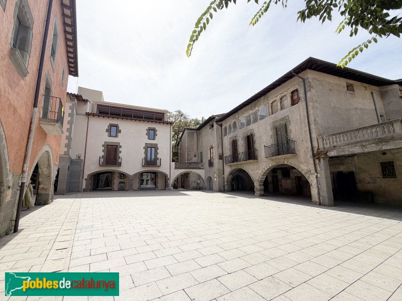 Torelló - Plaça Vella (Foto: Albert Esteves, 2026) Torelló - Plaça Vella