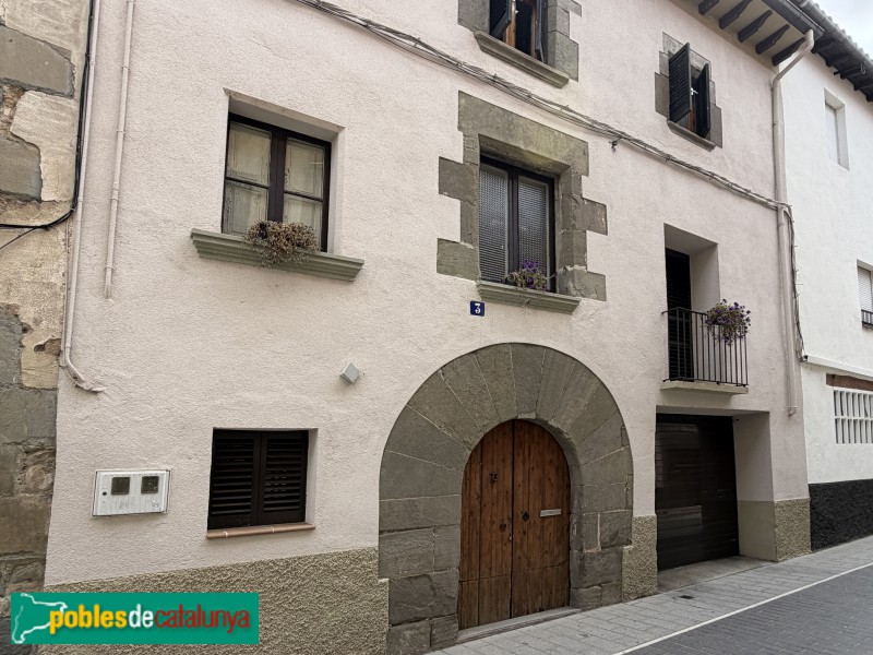 Torelló - Carrer de Rocaprevera (Foto: Albert Esteves, 2026) Torelló - Carrer de Rocaprevera