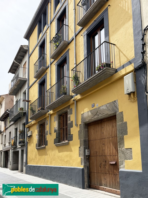 Torelló - Carrer de Rocaprevera (Foto: Albert Esteves, 2026) Torelló - Carrer de Rocaprevera