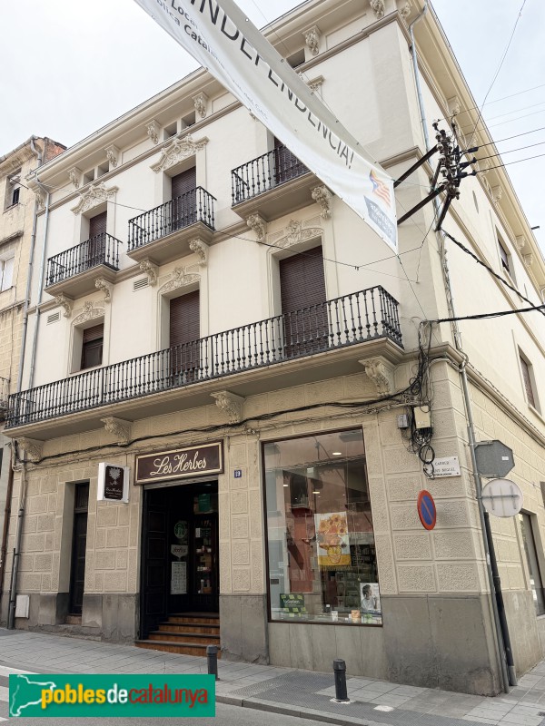 Torelló - Carrer Sant Miquel, 19 (Foto: Albert Esteves, 2026) Torelló - Carrer Sant Miquel, 19