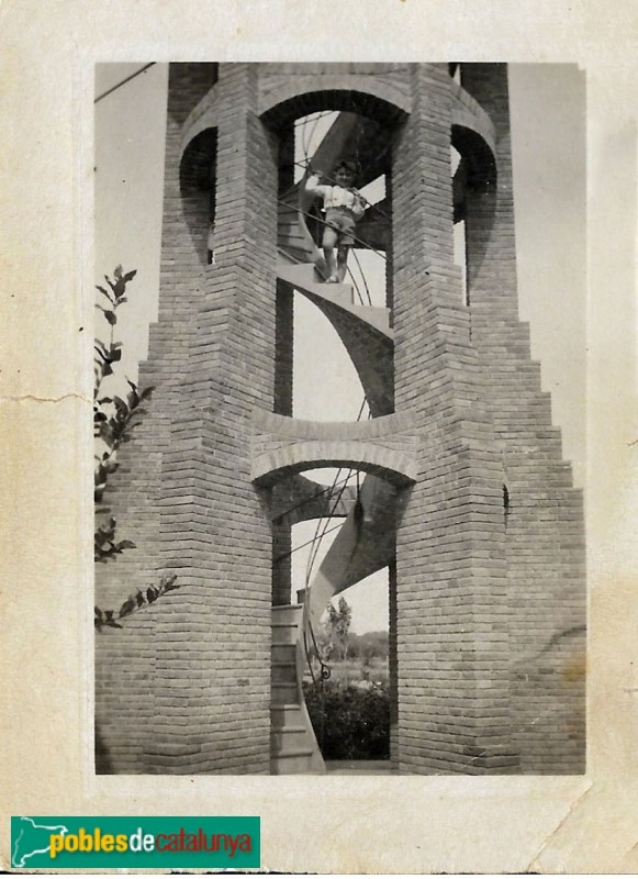 Salou - Dipòsit d'aigua, poc després de la seva construcció Maeso (foto cedida per Marta Guinjoan)