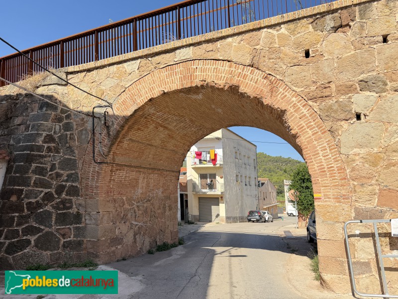 Castellbell i el Vilar - Antic pont del Cremallera