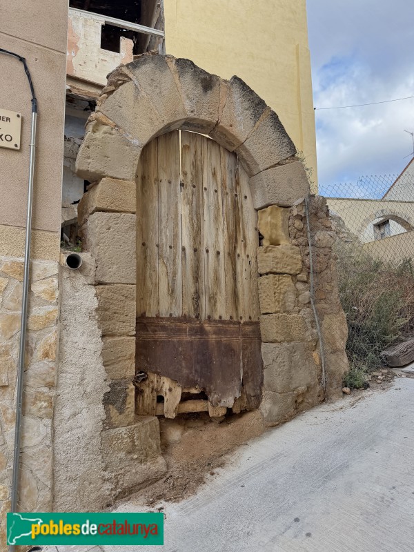 La Torre de l'Espanyol - Portal del nucli antic (Foto: Albert Esteves, 2026) La Torre de l'Espanyol - Portal del nucli antic