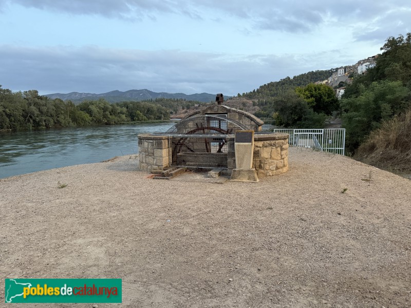 Ascó - Monument a la sínia