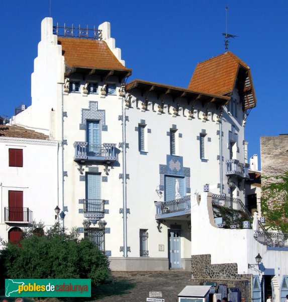 Casa Serinyana o Casa Blaua