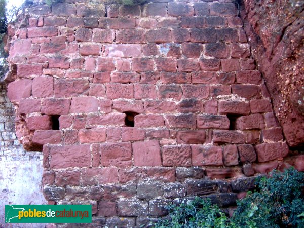Cervelló - Castell. Mur. (Foto: Albert Esteves, 2006) Cervelló - Castell. Mur.