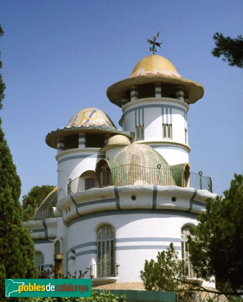 Sant Joan Despí - Torre de la Creu (Foto: Josep Maria Ardèvol, 1999) Sant Joan Despí - Torre de la Creu