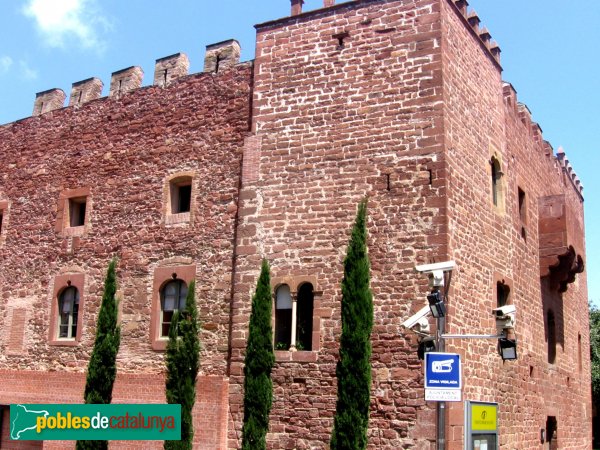Viladecans - Torre Baró (Foto: Albert Esteves, 2006) Viladecans - Torre Baró