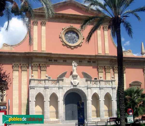 Vilanova i la Geltrú - Església Sant Antoni Abat, façana de migdia