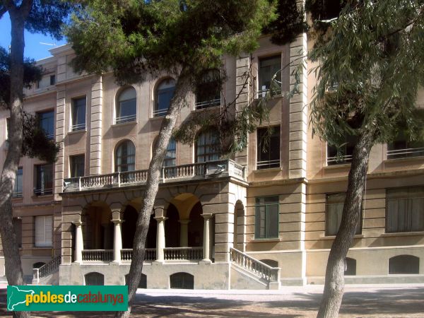 Vilanova i la Geltrú - Escola (Foto: Albert Esteves, 2006) Vilanova i la Geltrú - Escola