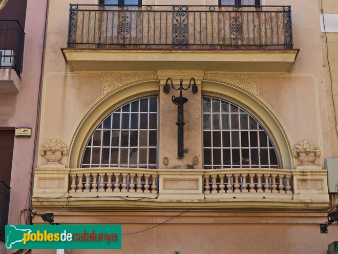 Barcelona - Gran de Sant Andreu, 263. Detall finestral (Foto: Graciel·la Vidal, 2017) Barcelona - Gran de Sant Andreu, 263. Detall finestral
